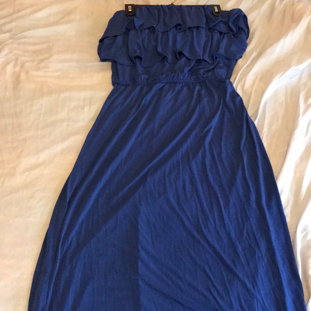 Strapless Ruffled maxi dress - Picture 2 of 2